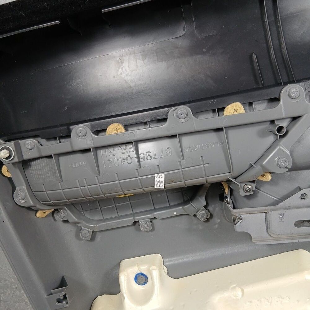 05-15 Tacoma Grey Black Front Passenger RH Interior Door Trim Panel Factory OEM - Picture 7 of 11